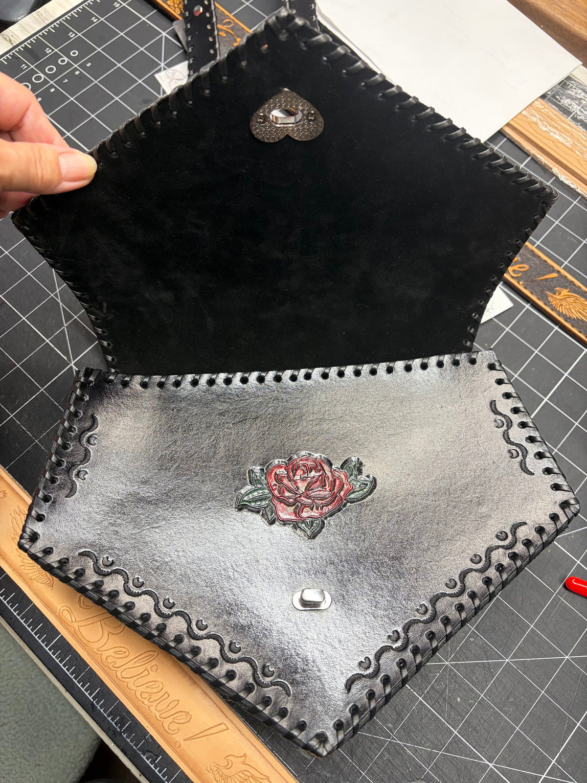 CROSSBODY FESTIVAL PURSE